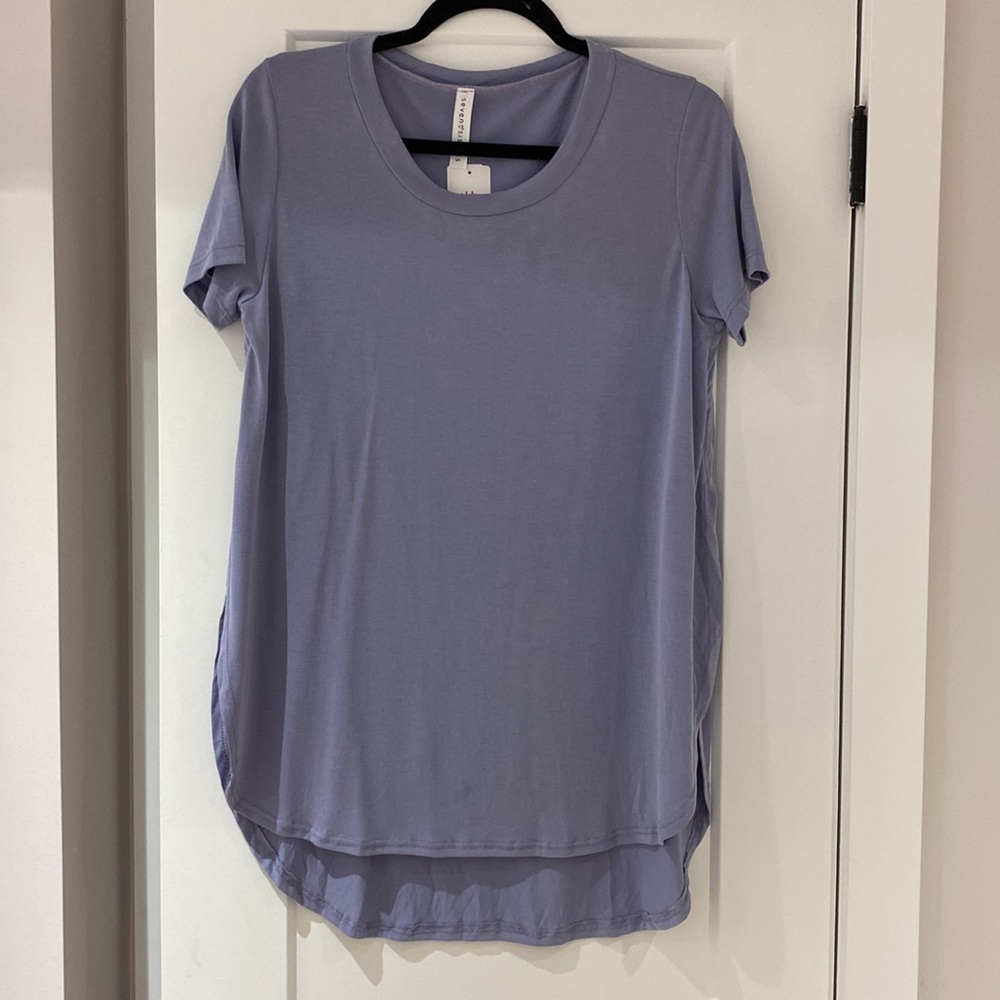 NWT Seven Sisters Lavender Tee